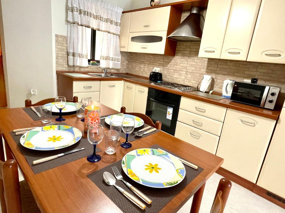 Regent Court - 3 Bedroom Apartment Within Walking Distance From Seafront 세인트폴스베이 외부 사진